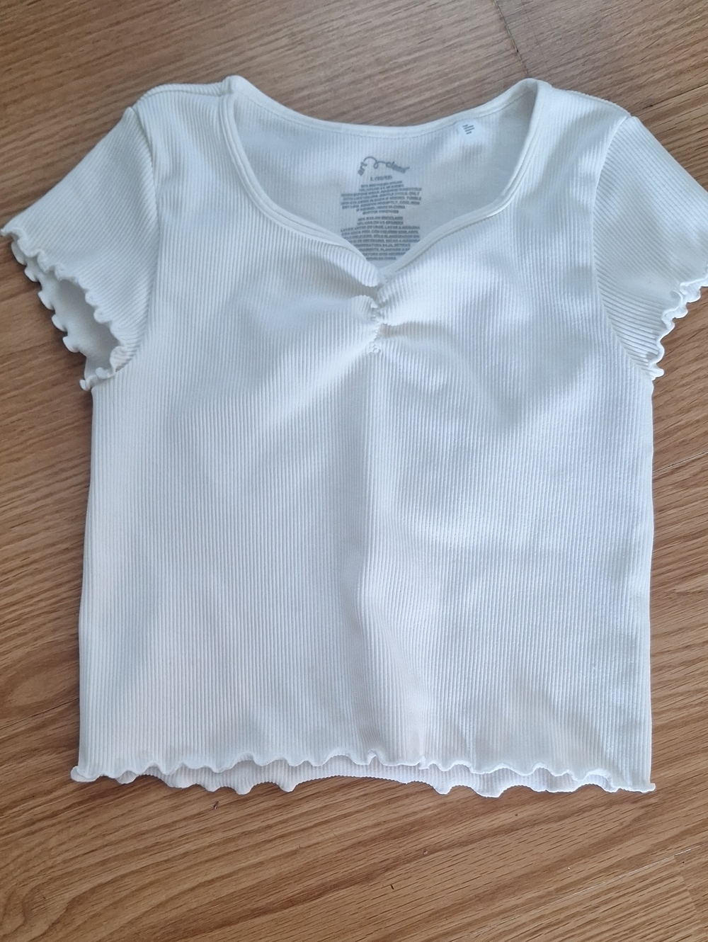 art class White Ribbed Short Sleeve Tee with Lettuce Edging